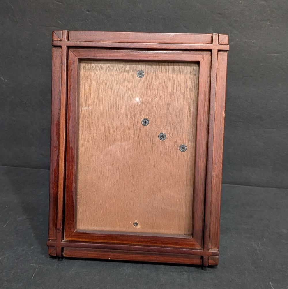 Vintage 5x7 Red Mahogany Hardwood Photo Frame Tramp Art Cross Corner Easel